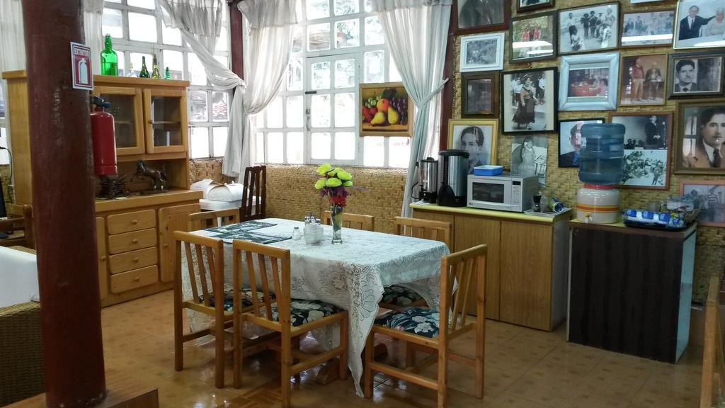 Hostal El Parque Табабела Экстерьер фото